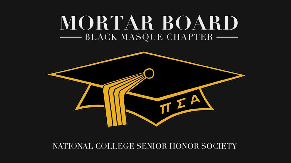 8 CAS students selected for Mortar Board
