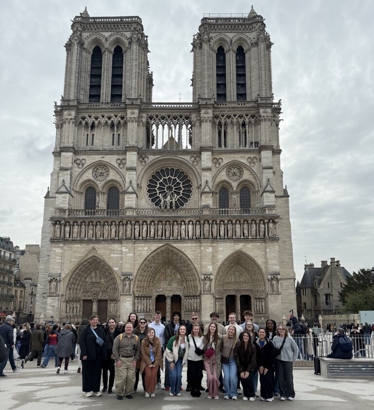 Students in front of Notre-Dame Cathedral