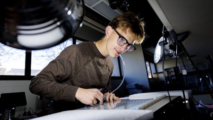 Andrew Moyer in lab